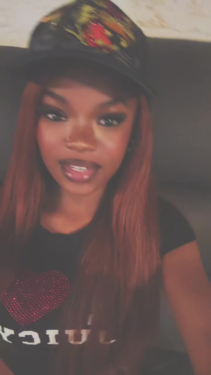@💋