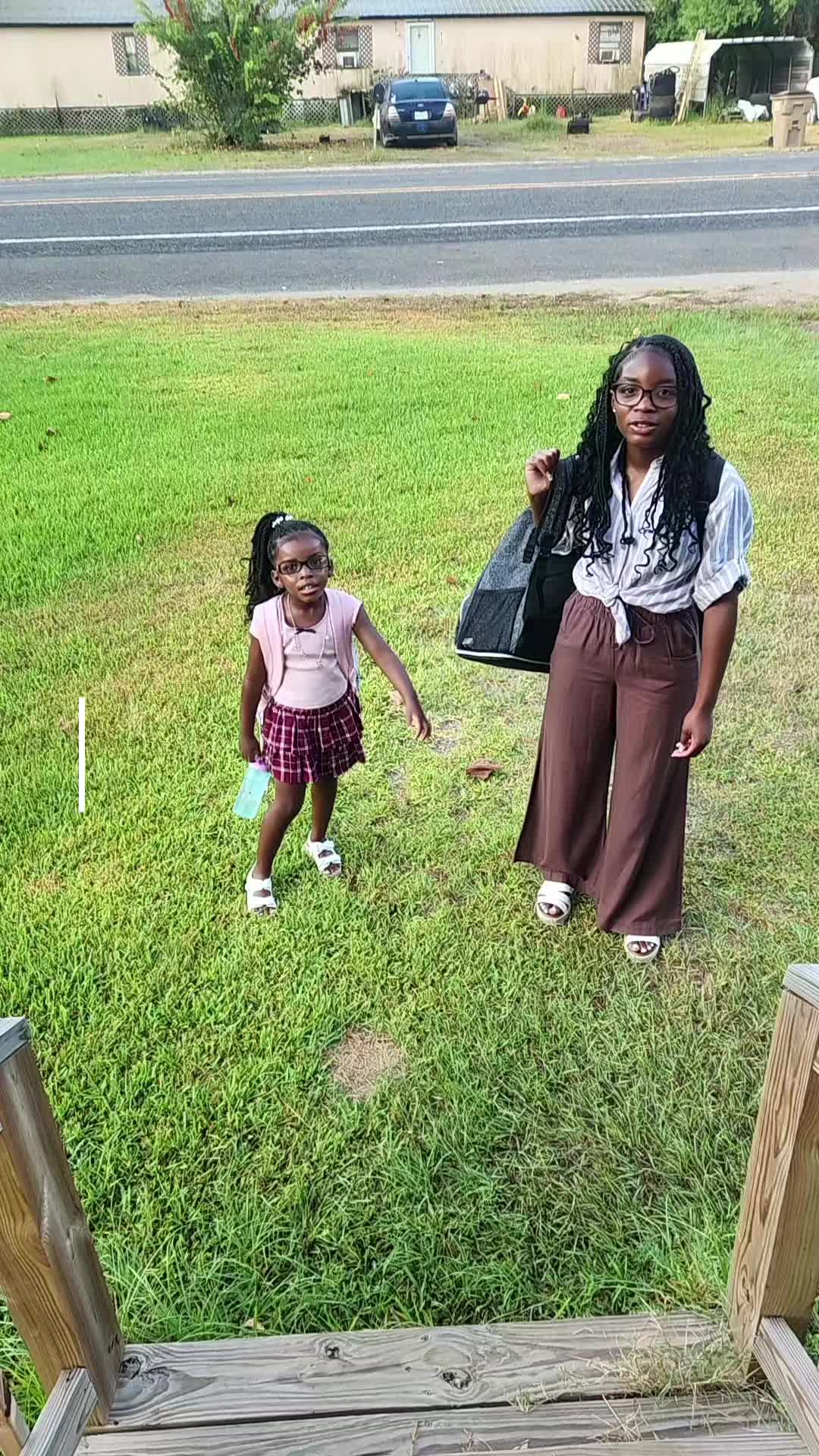 @Pixie wife&mom of 2 girl's