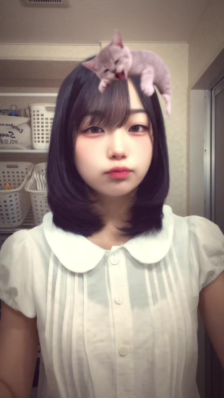 @仁唯奈(にいな)