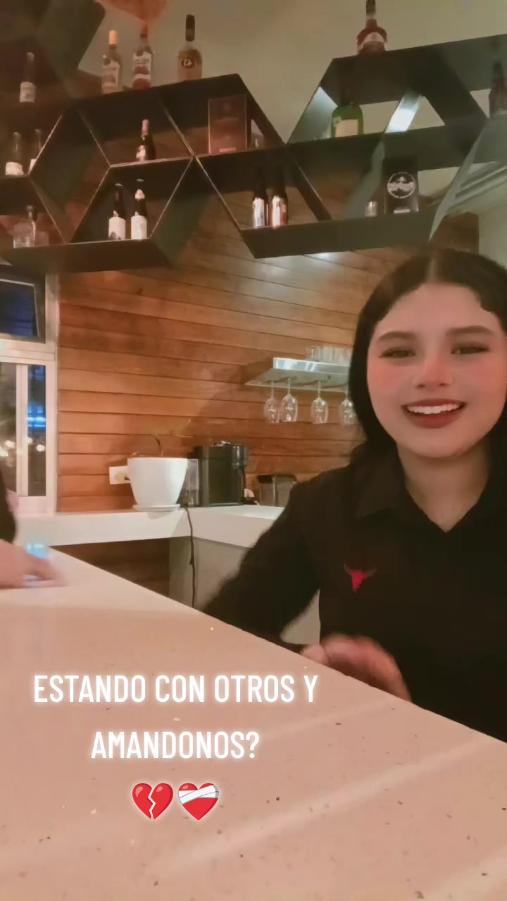 @CiindiiCullenJackson(LAROJA)