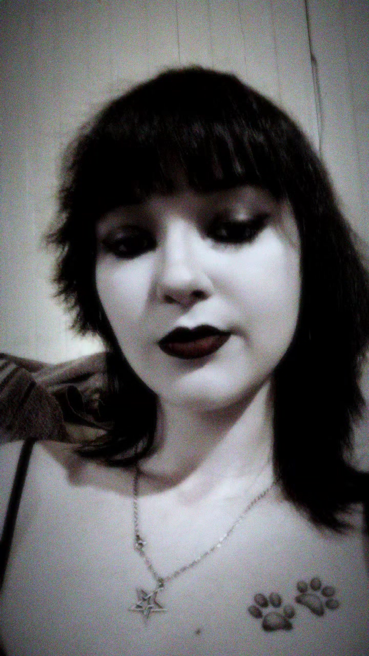 @Vampirinha🦇