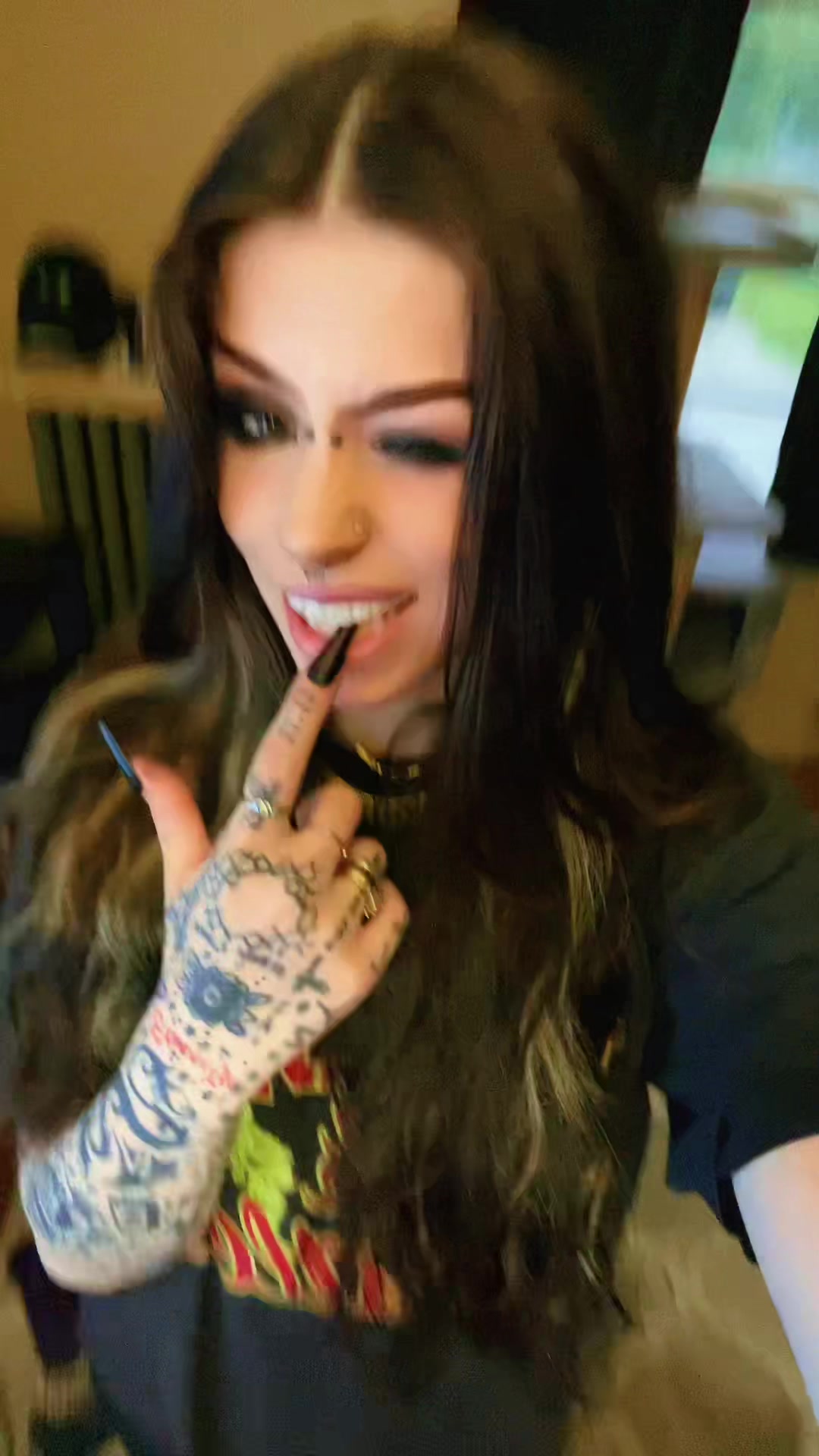 @r.eece.d