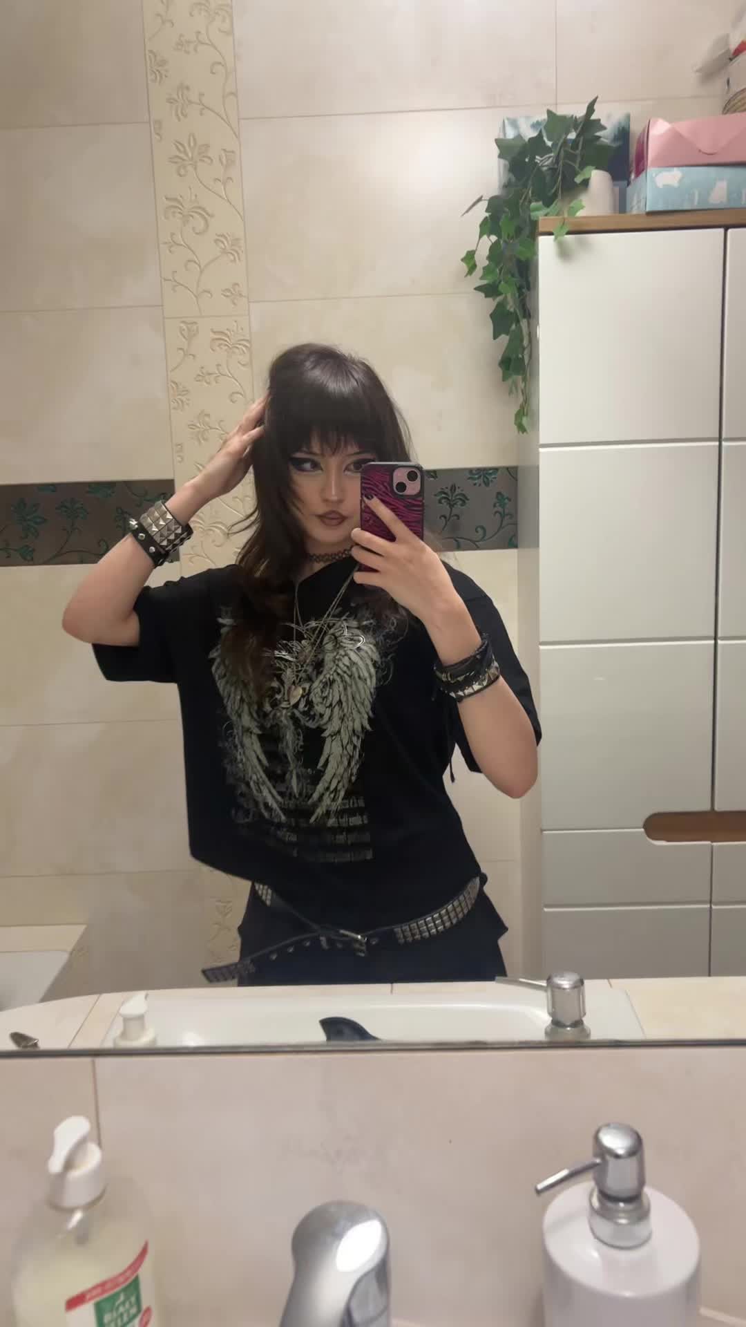 @ℳ𝒸𝒷𝓁𝒾𝓃𝑔 ℬ𝒶𝒷ℯ
