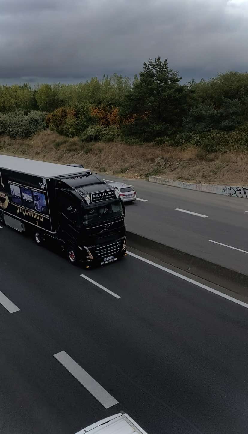 @LEOPNSX_TRUCKSPOTING🇫🇷🚨