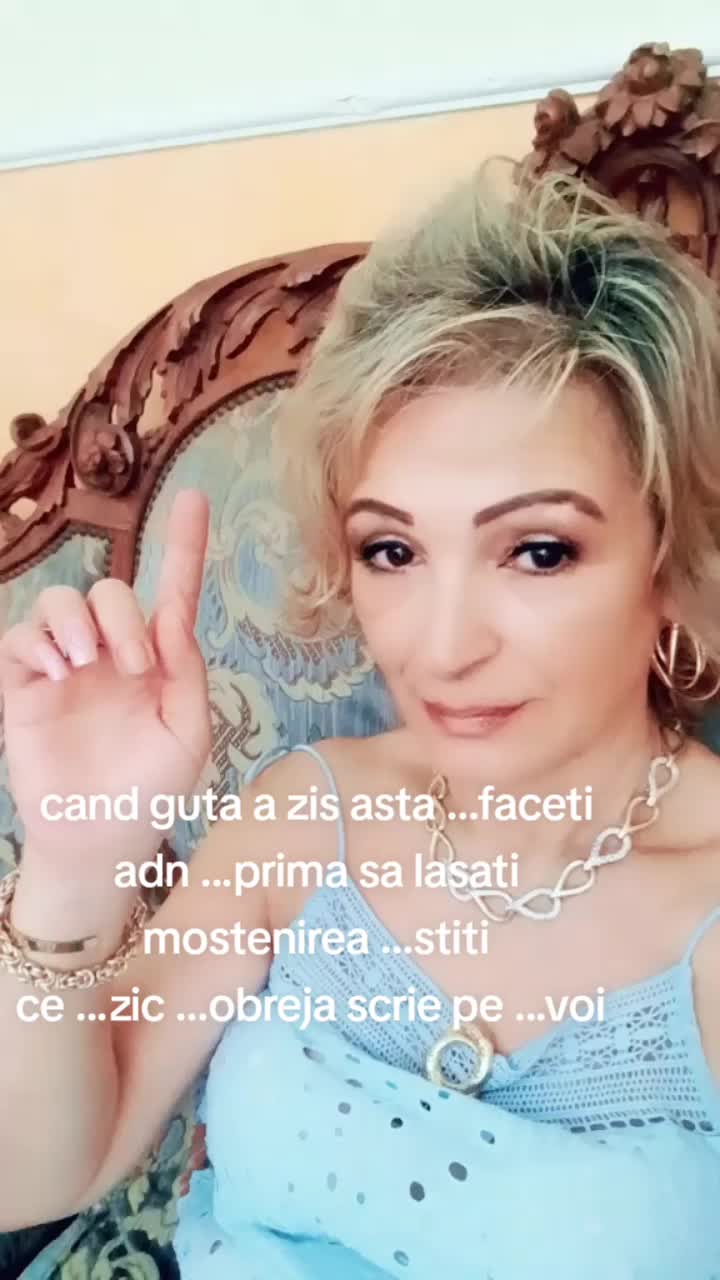 @GIULLIA FATA DE LA IA IASI
