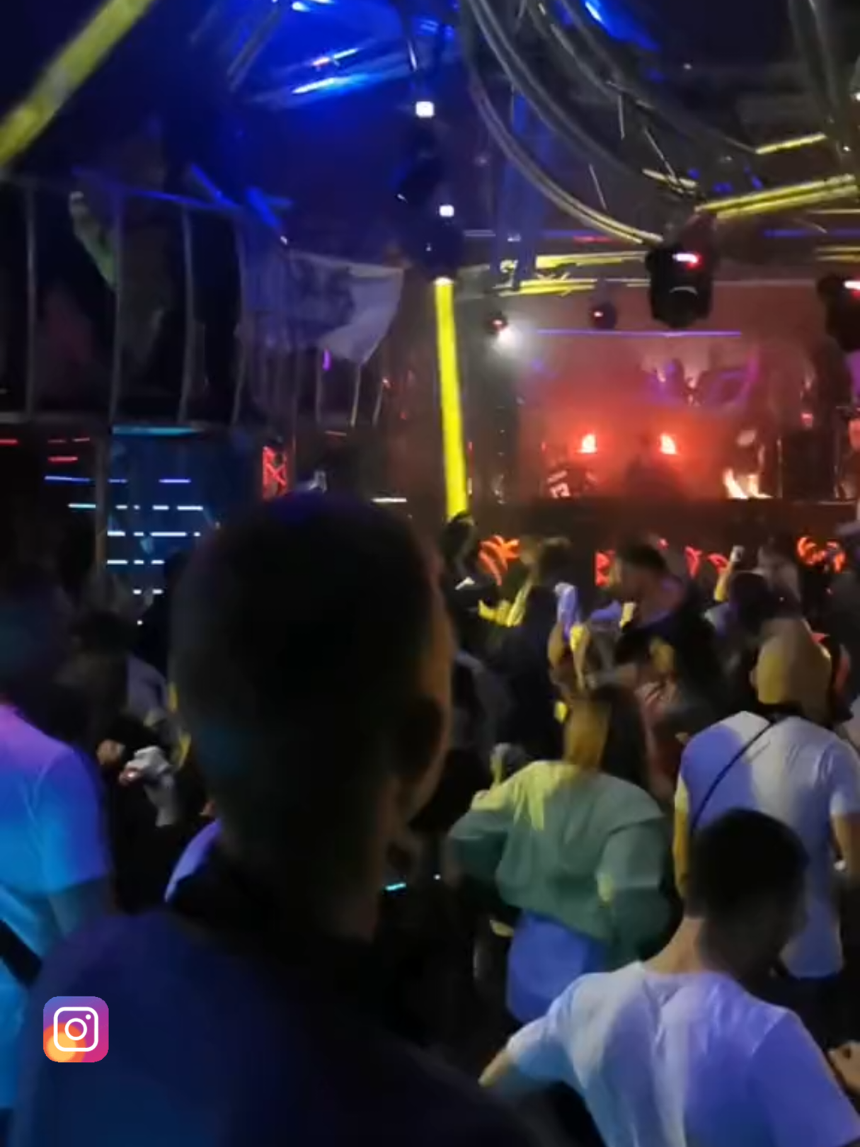 @vRq - Sety Klubowe na YouTube