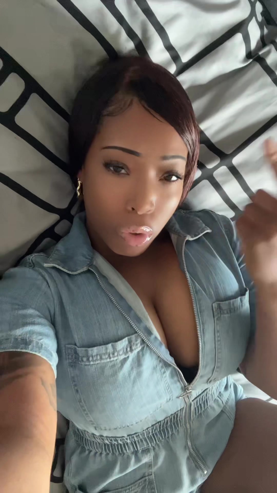 @ItsYourGurlNeeka