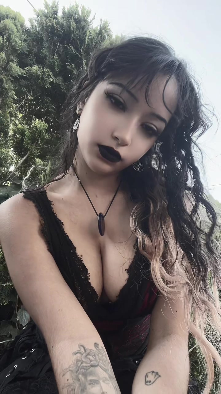 @lust ⛦