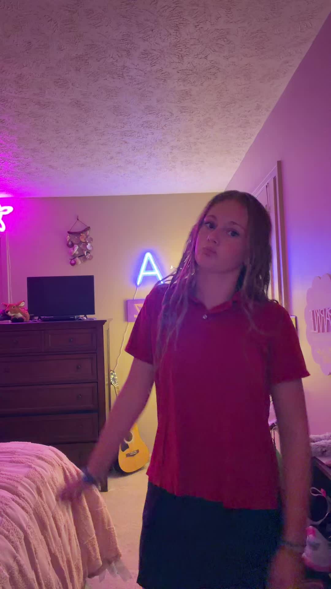 @???