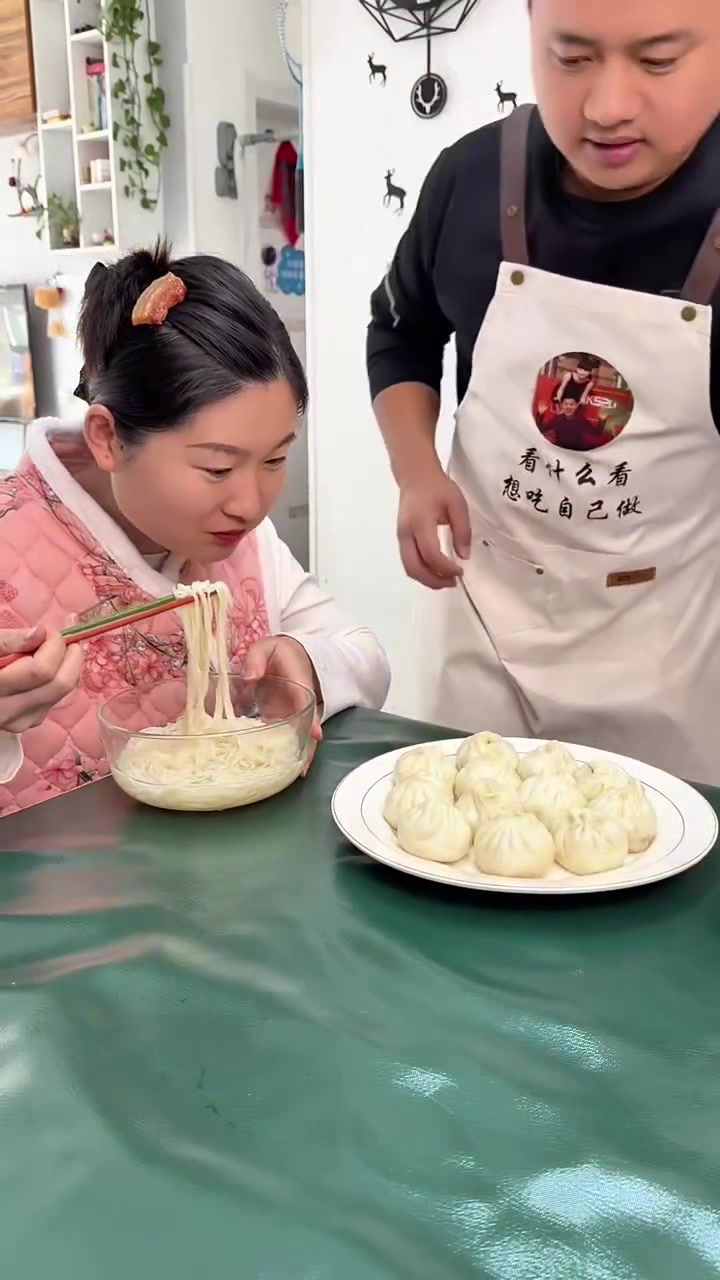 @foodmukbang