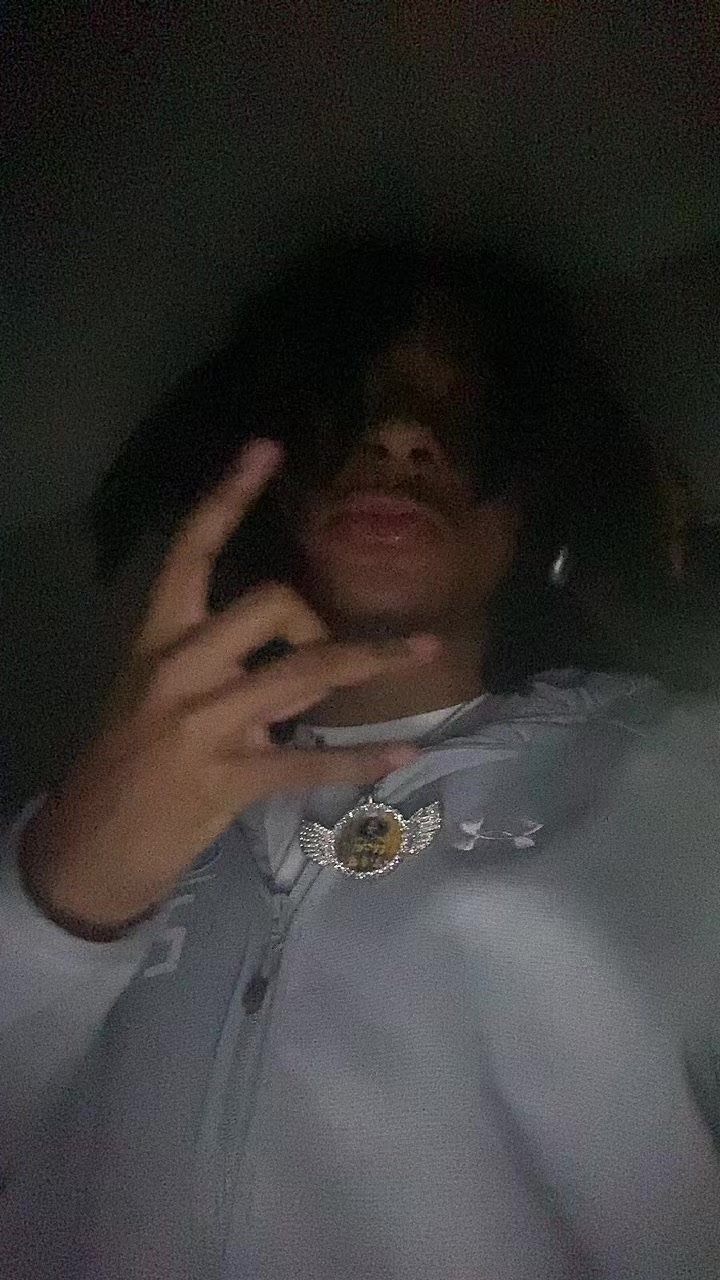 @⃟