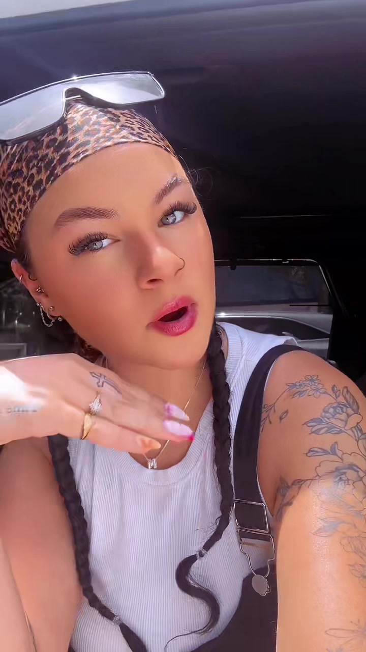 @𝓂𝒶𝒹𝒾 🐆🎱
