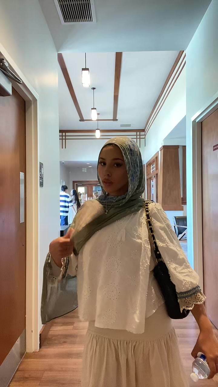 @AMINA ౨ৎ