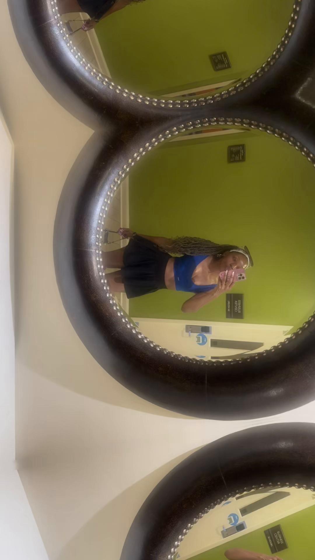 @Nikki