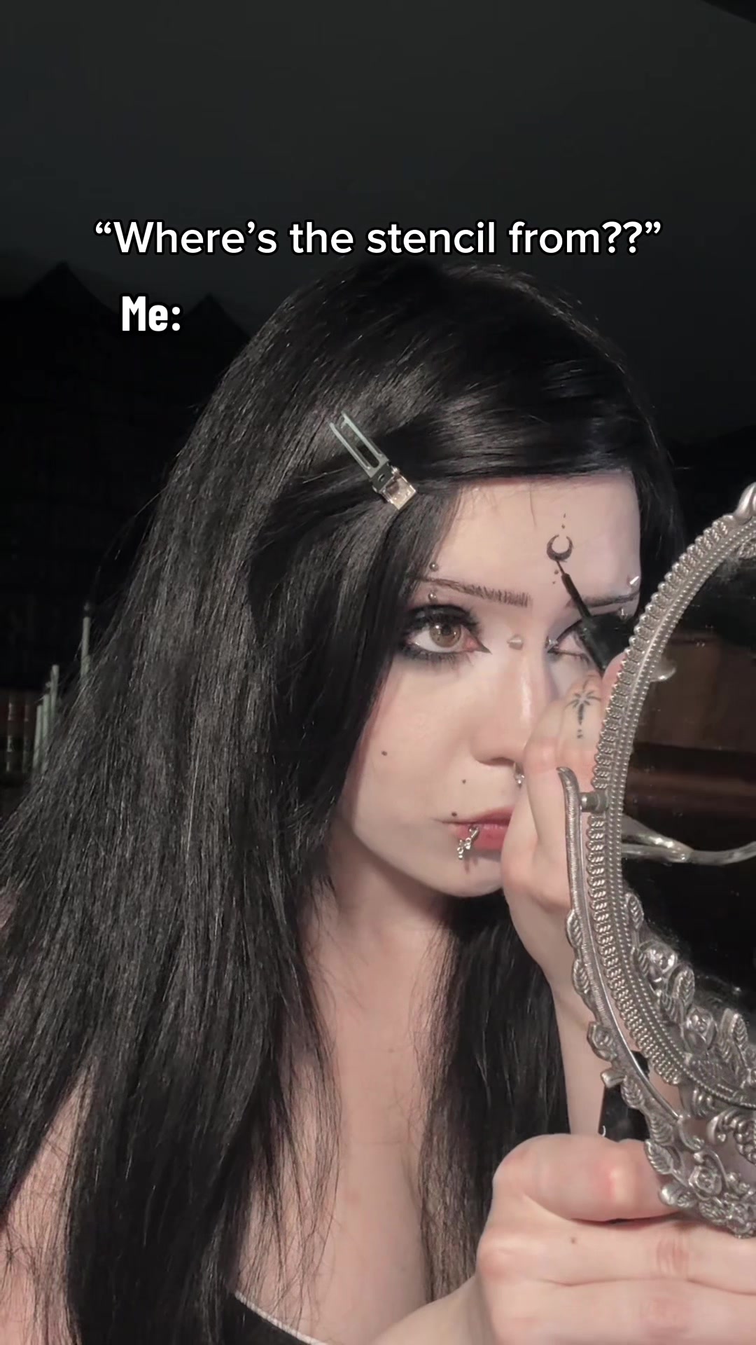 @𝐸𝑎𝑣𝑒🦇🖤