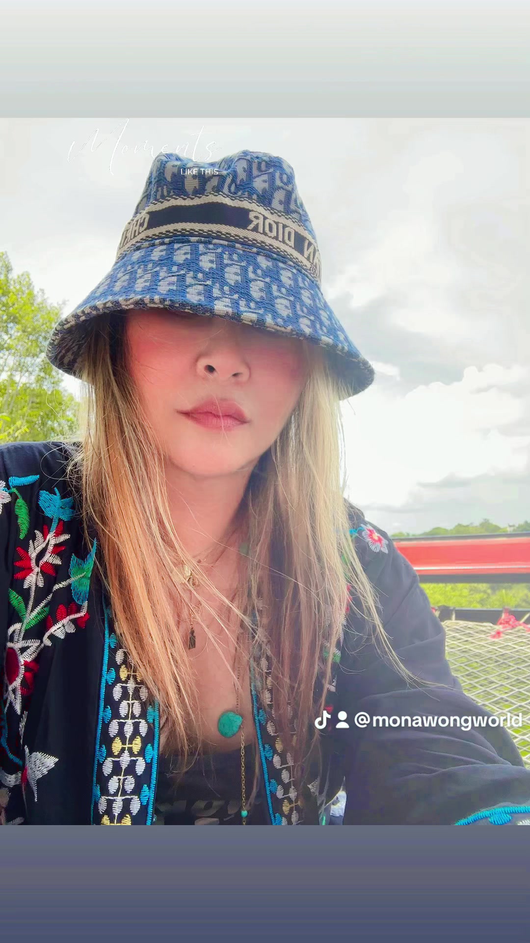 @monalaiworld