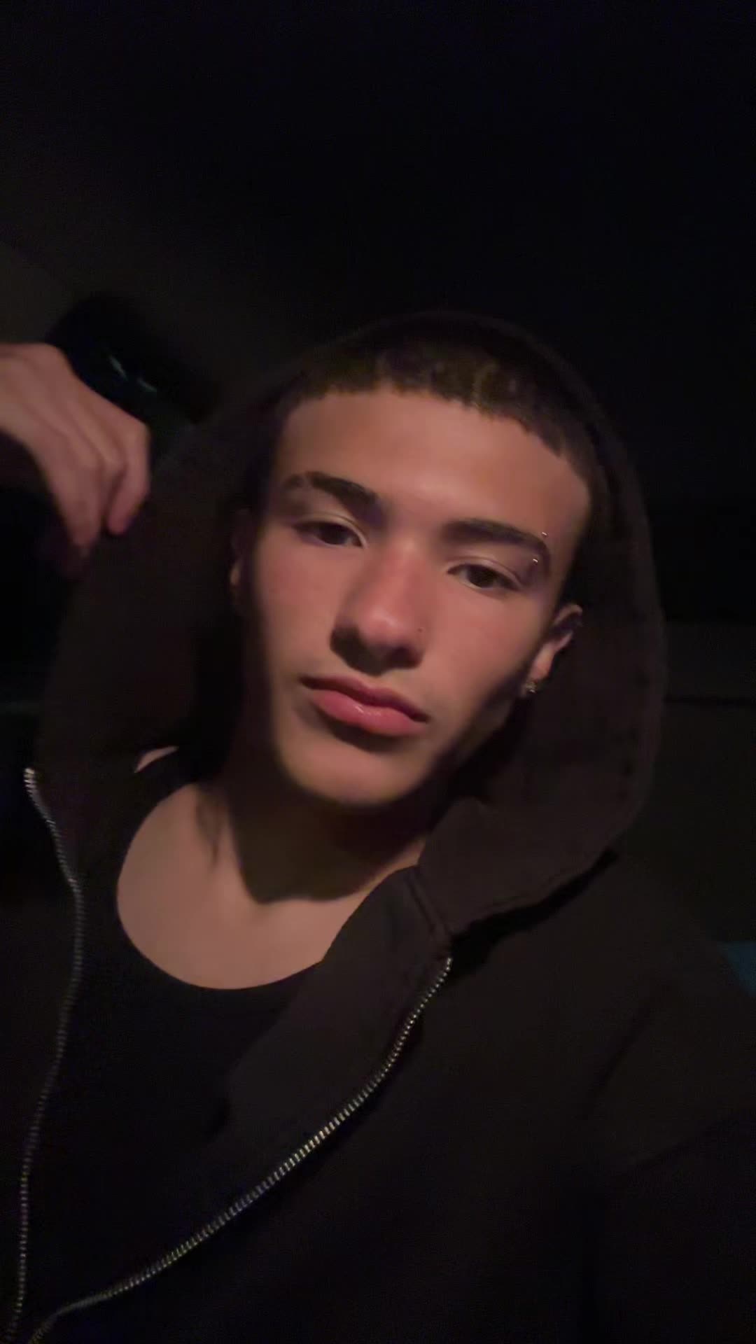 @el.elli0t_
