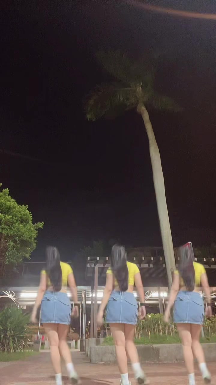 @Unni🦋💃🏼🍑🏳️