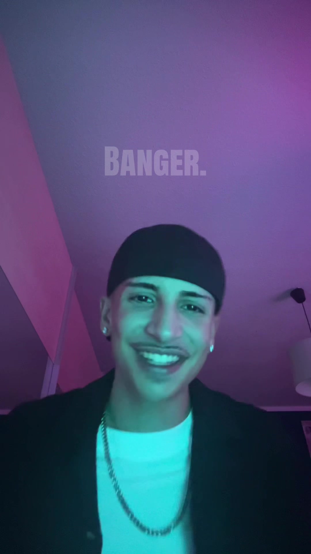 @𝐓𝐔𝐍𝐒𝐈💫