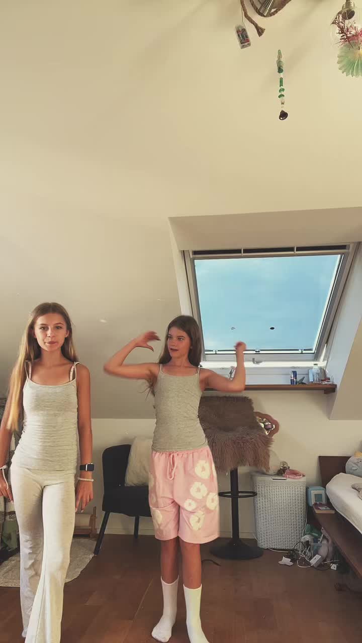 @Lyra🇹🇩🇹🇩🇹🇩