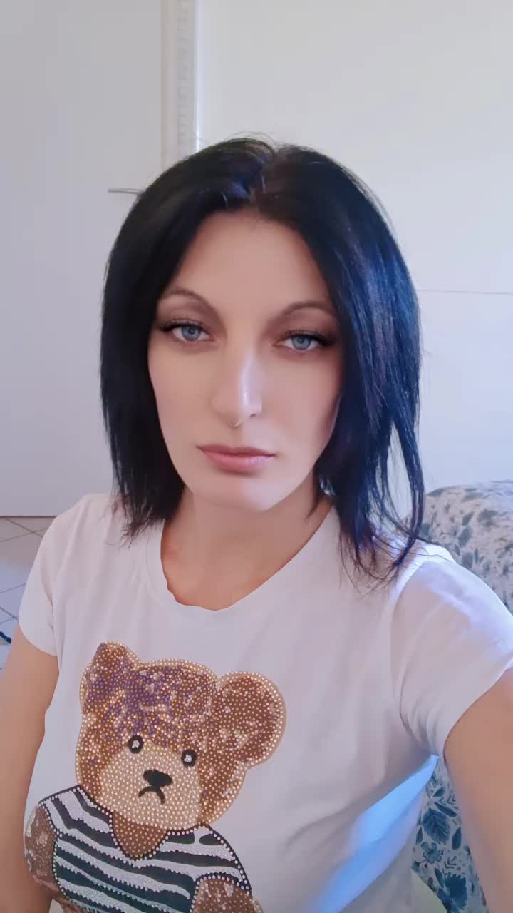 @OCCHIAZZURRI