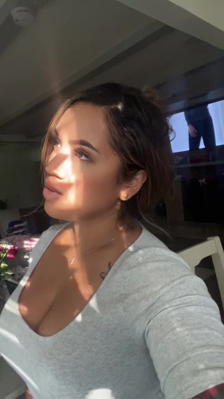 @Jenny_From_ThaTok