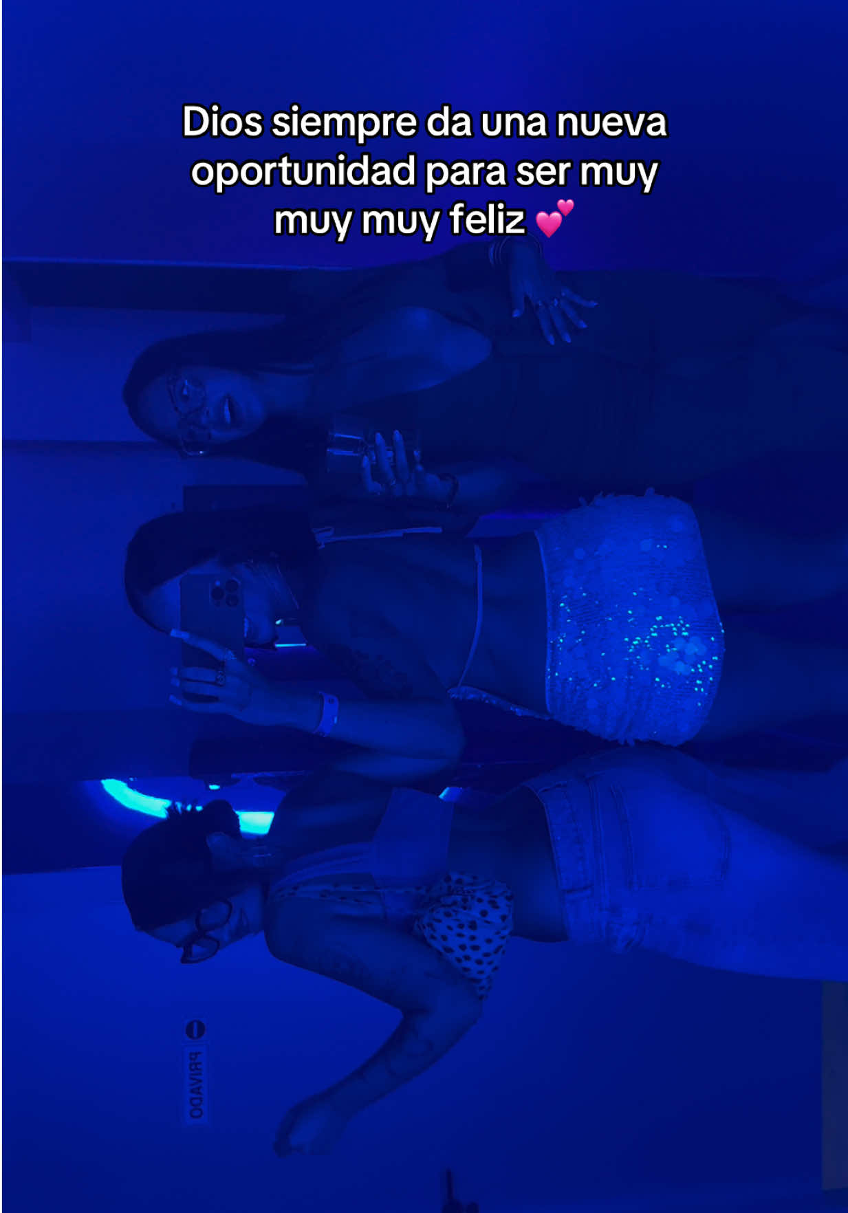 @Claudia Czc