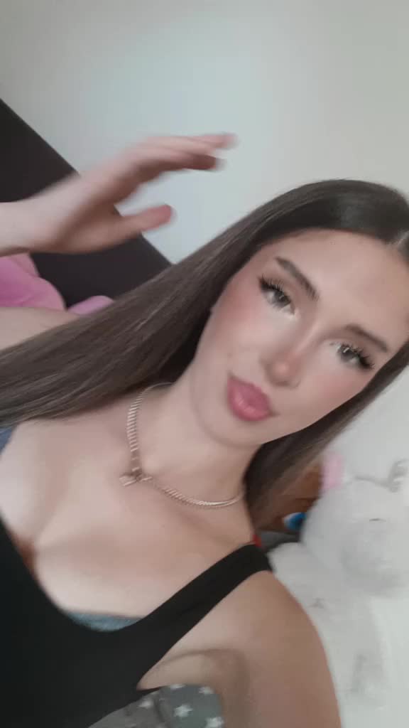 @Larissa_45