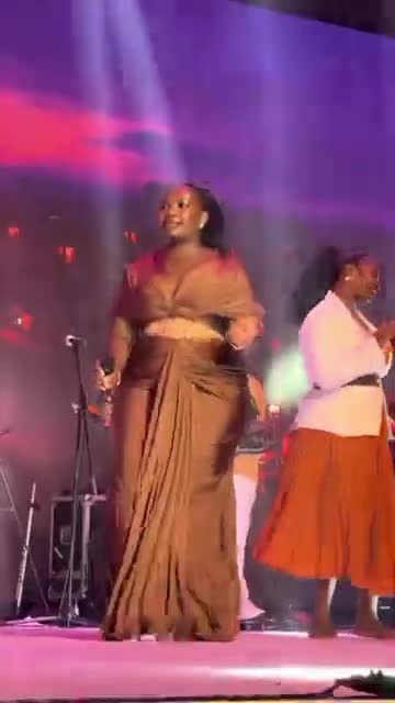 @#maureen _wa_me