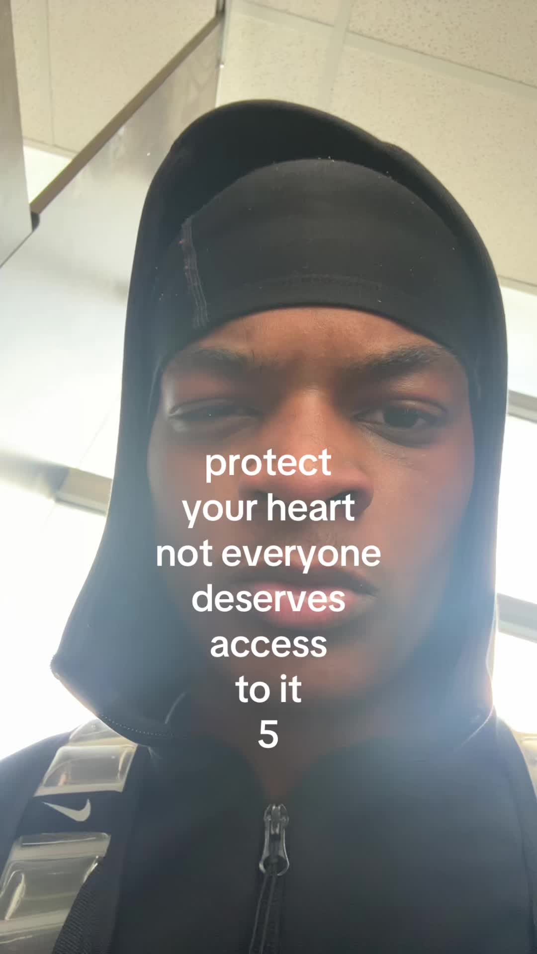 @️