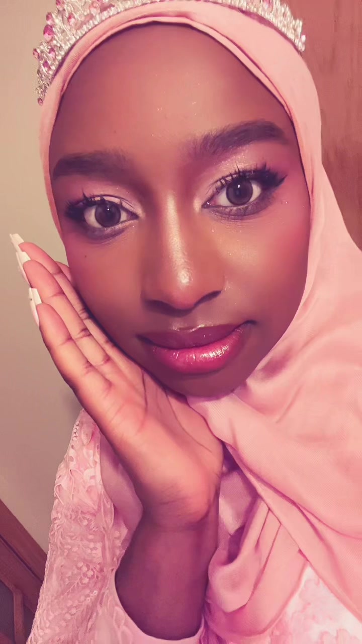 @Zahra 👑