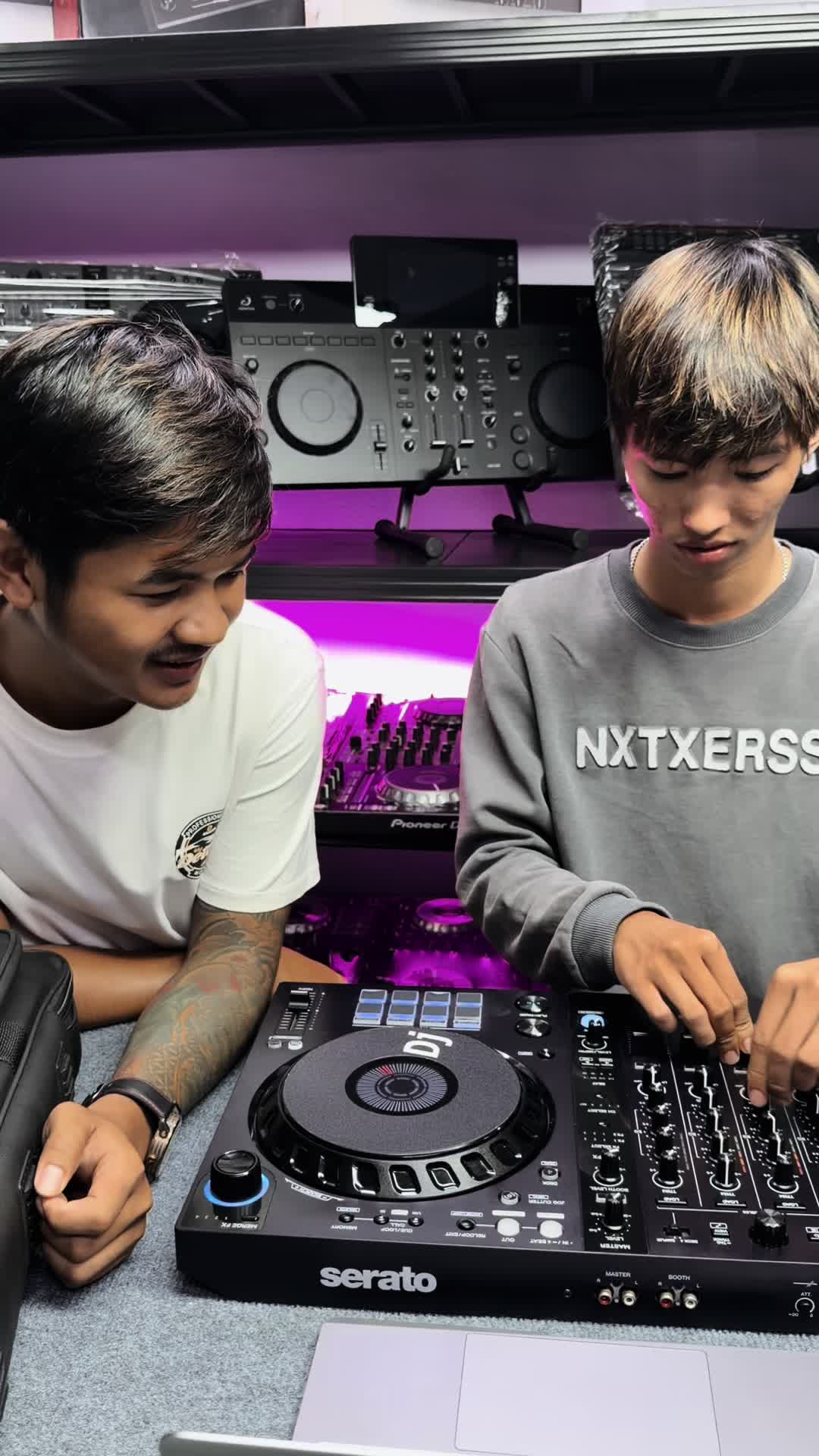 @BIG BOSS Dj Store ๐ฐ๐ญ