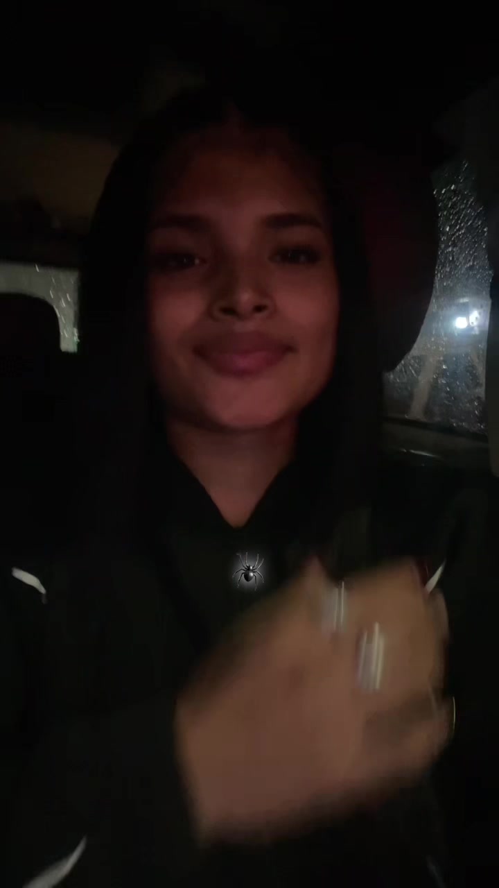 @ℰ𝓂𝒾𝓁𝓎🕷👸🏽
