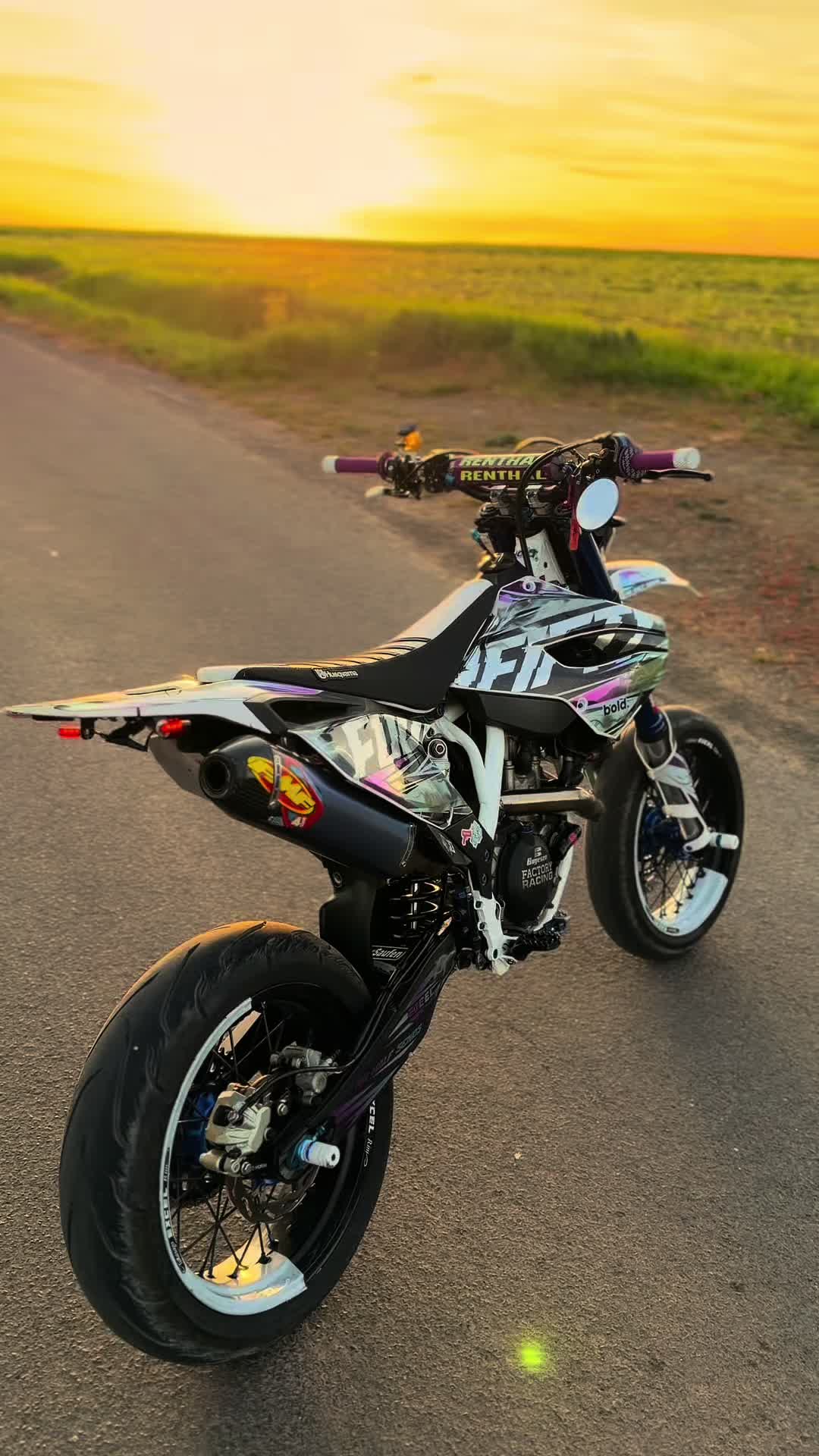 @Joni_moto