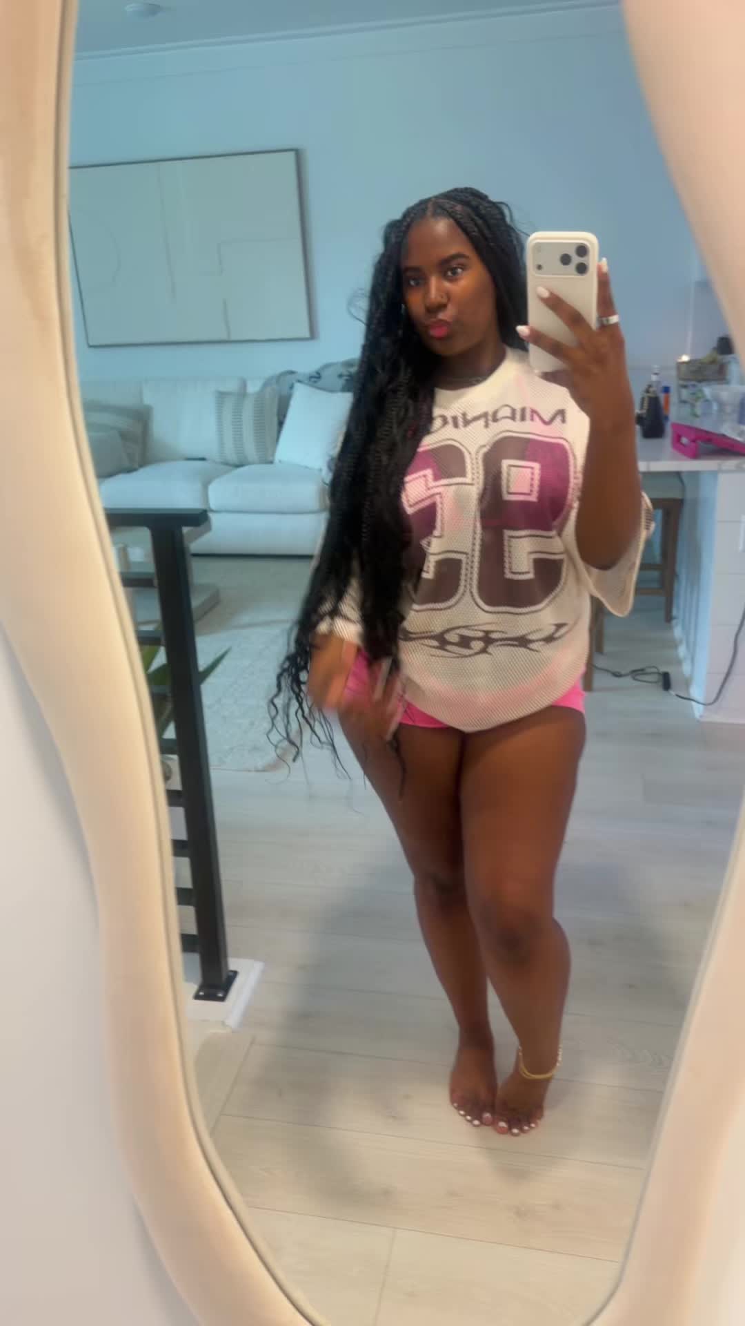 @kiki 🫦