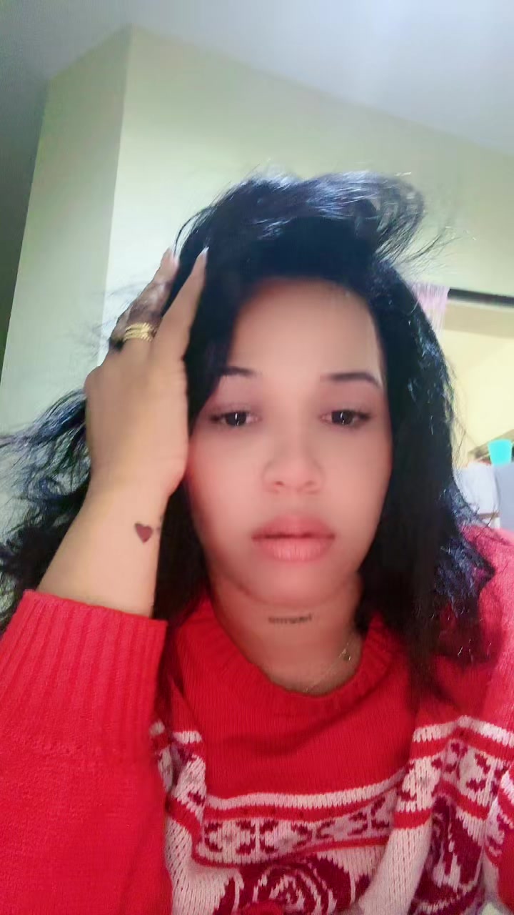 @Angelica25