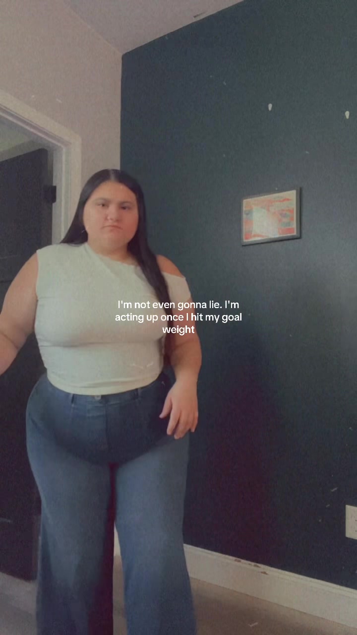 @Lexi🦋 | Plus Size Creator
