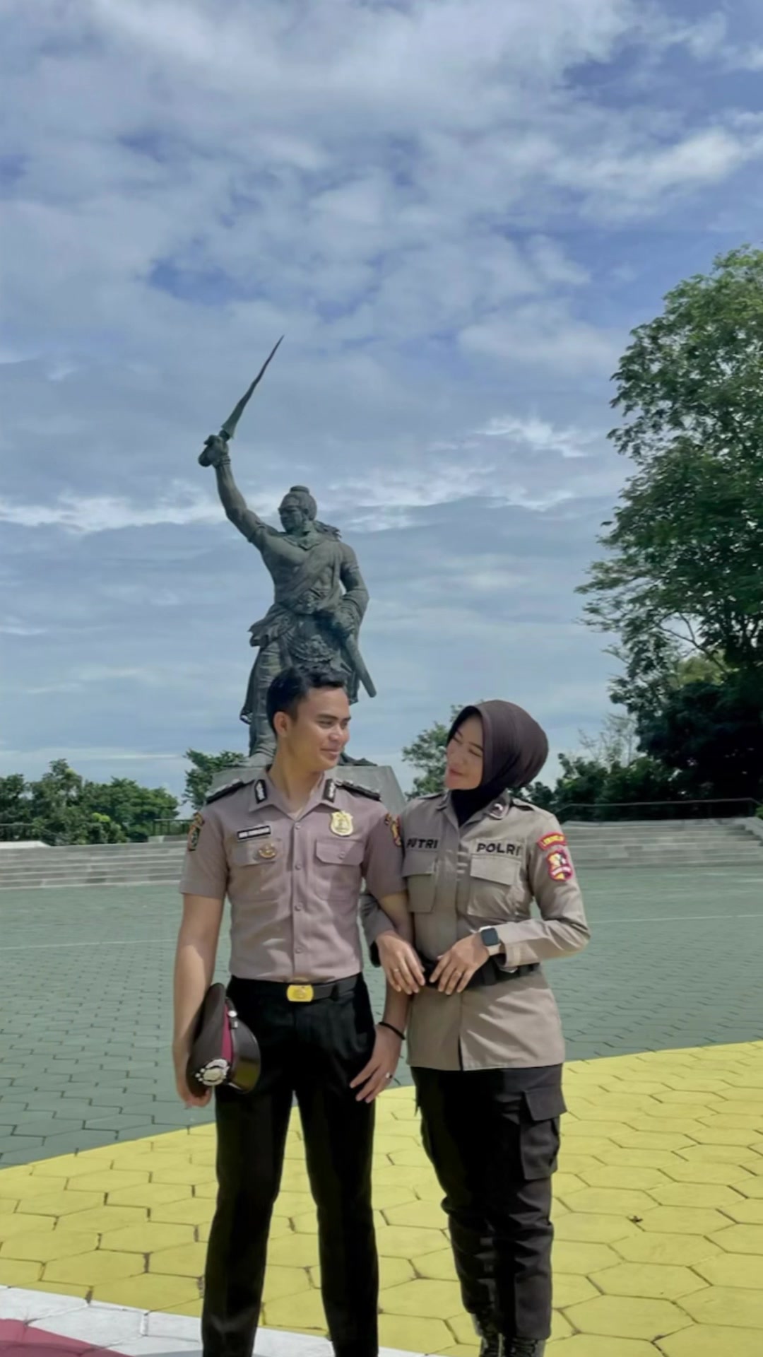 @Putriii