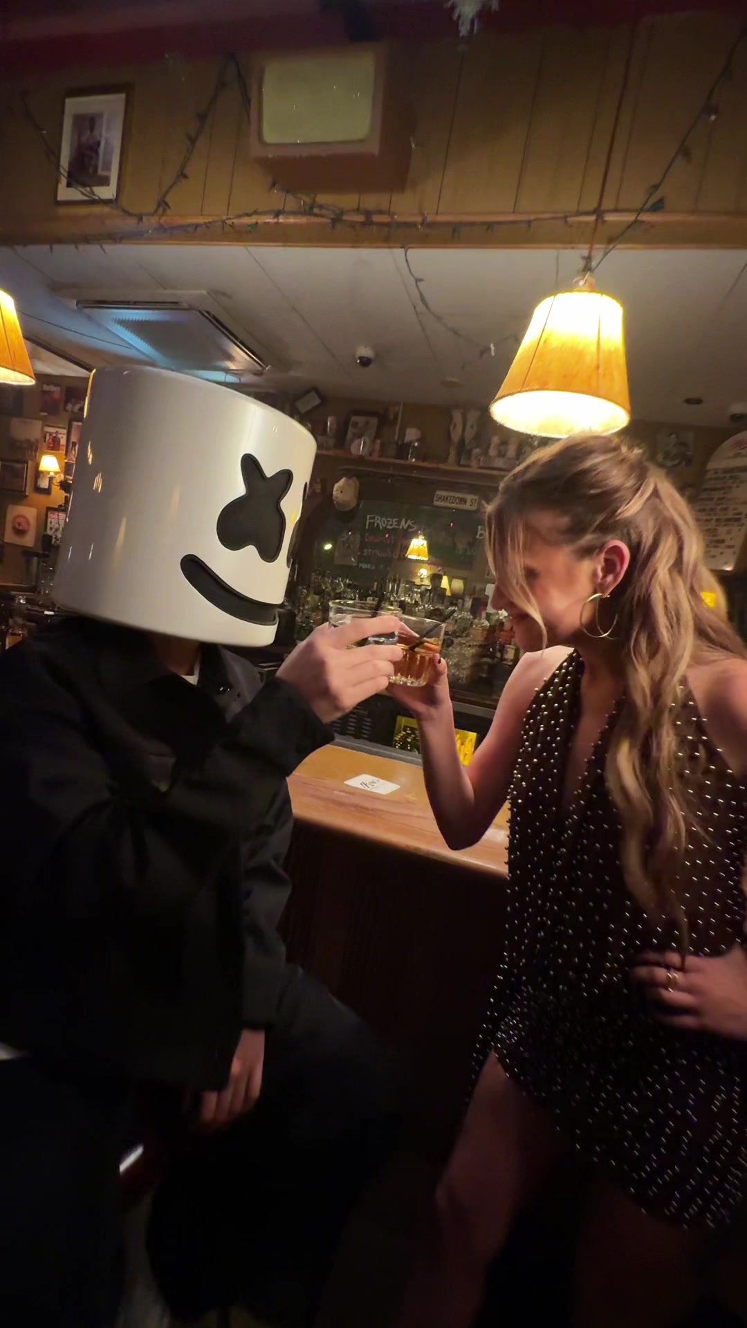 @Marshmello