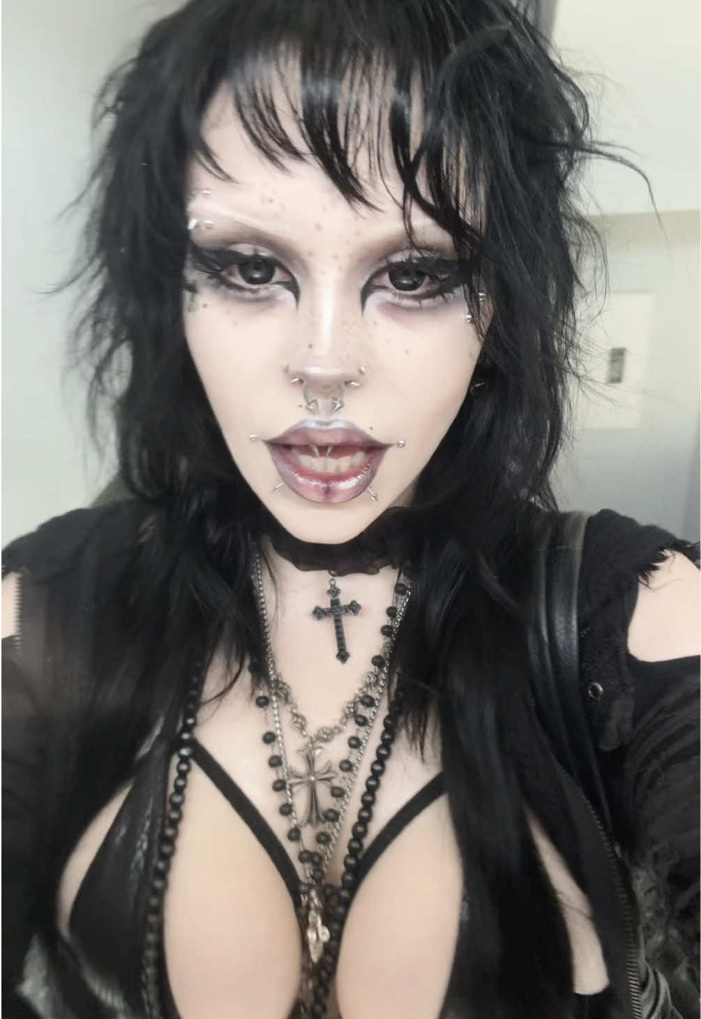 @palesw0rdsgirlx