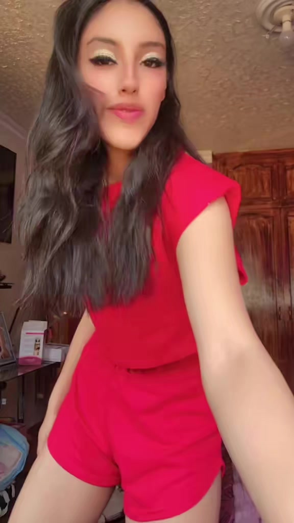 @Thais_v3