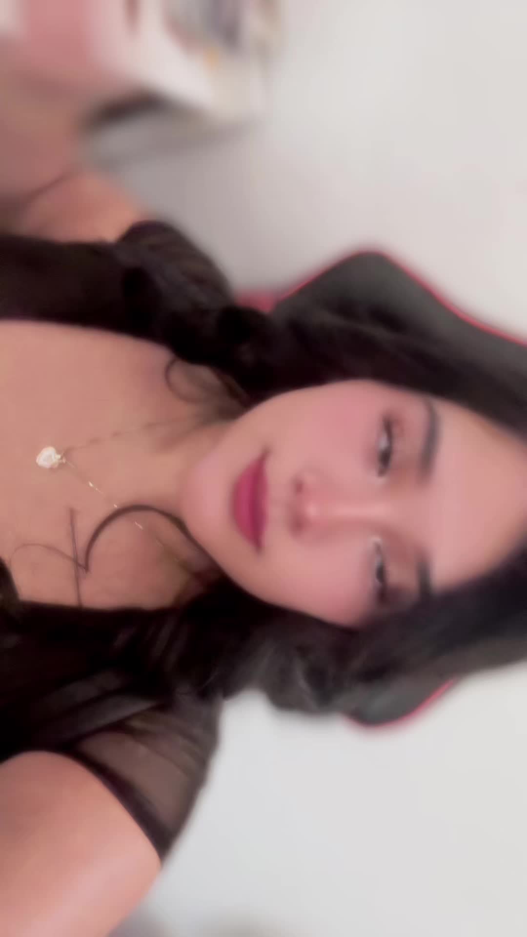 @daniela🎀🍒