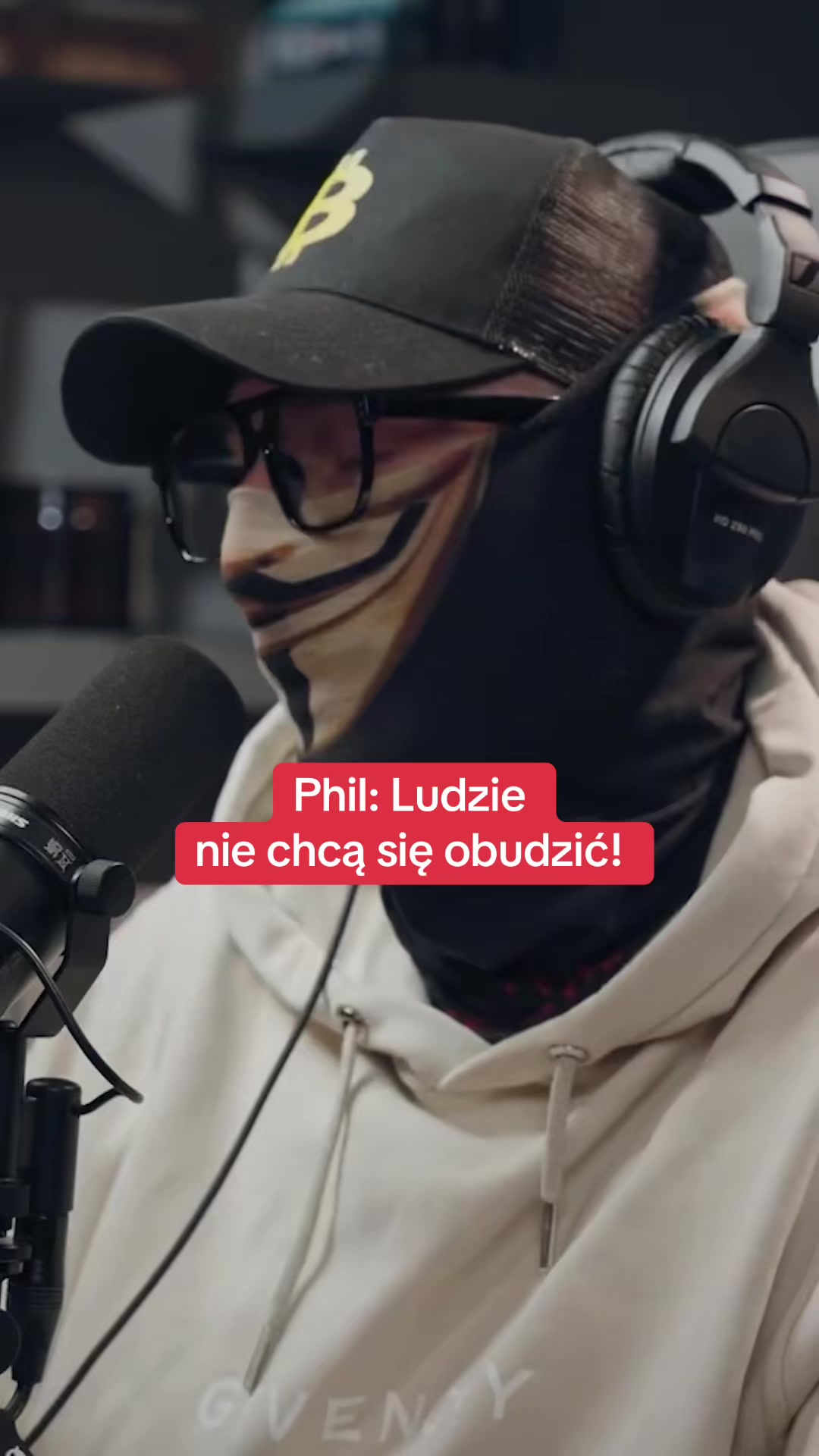 @phil_konieczny