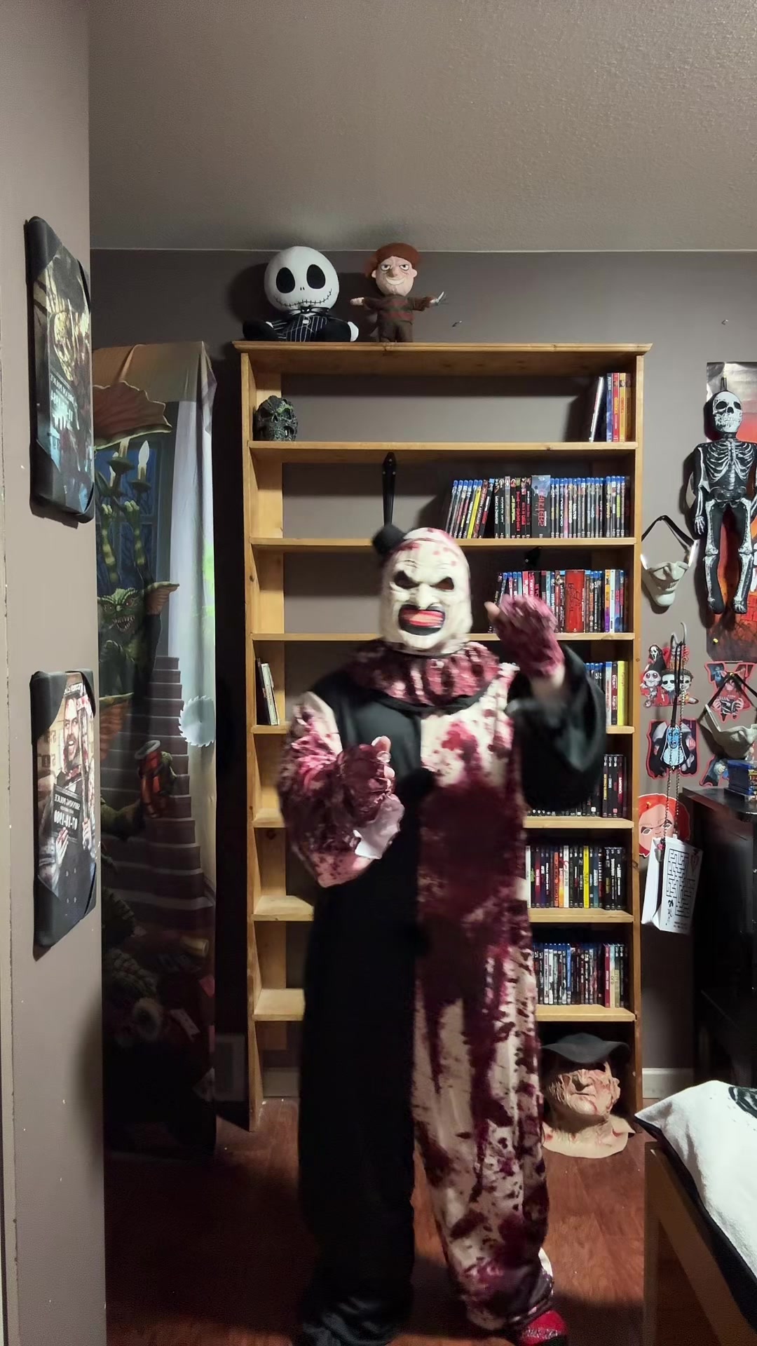 @HorrorLover