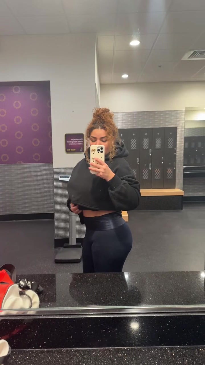 @Laurita Brito