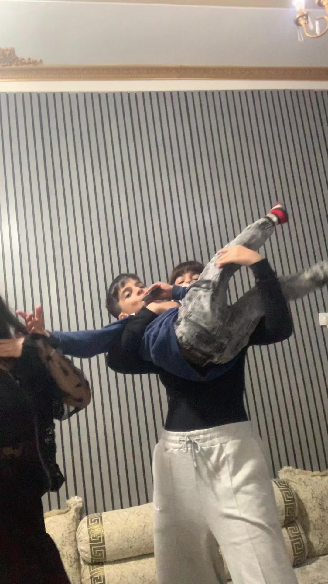 @ZaHrA🧚🏻&zwj;♀️💕
