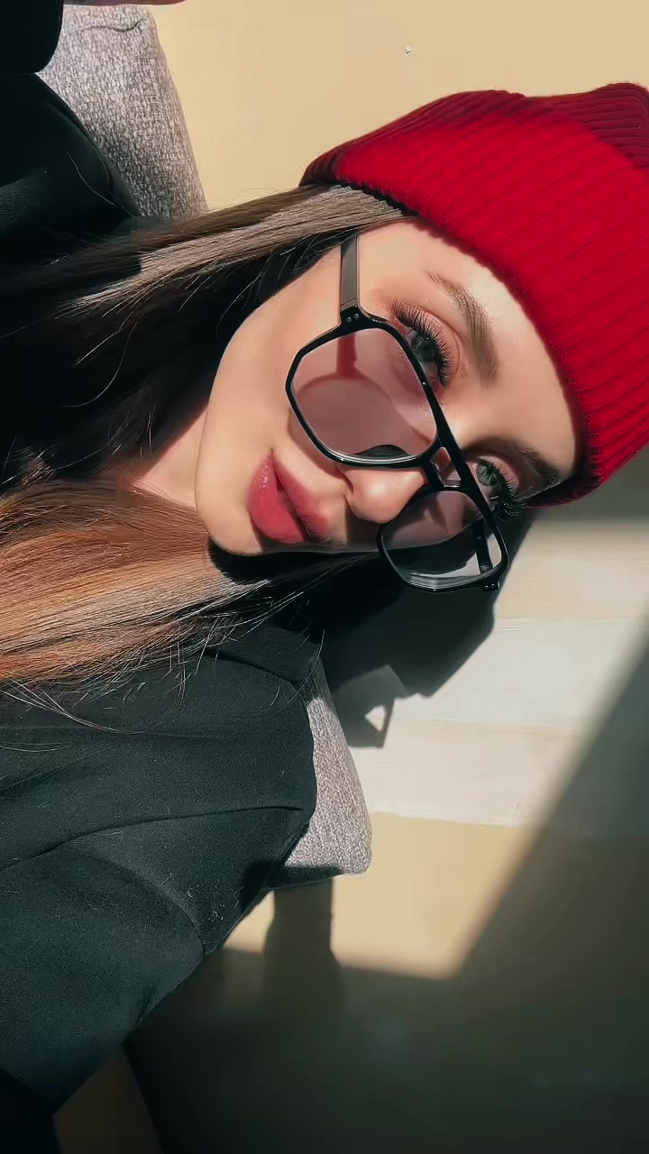 @Карина
