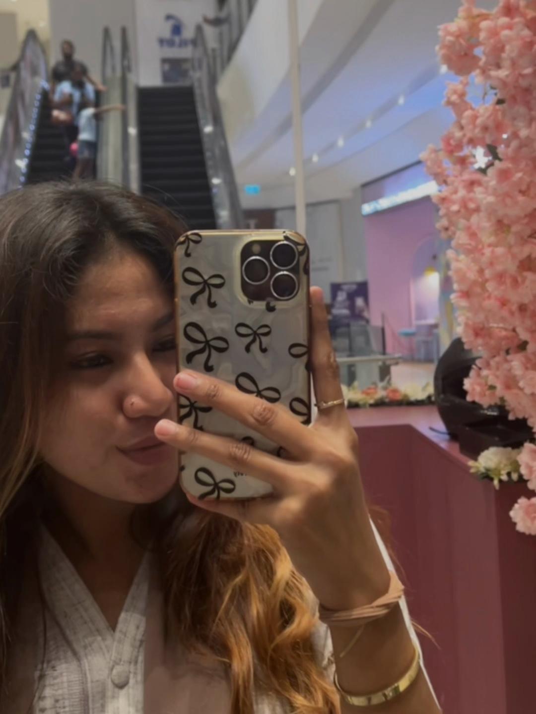 @Shazna_Mahir