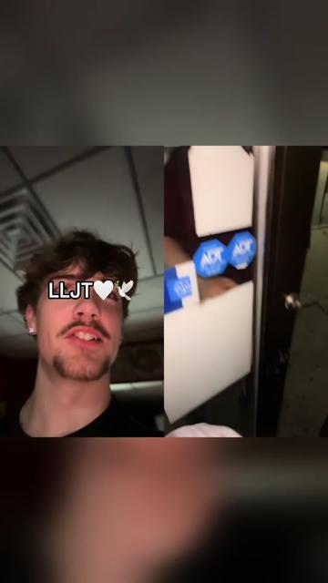 @YourLocalVamp.2