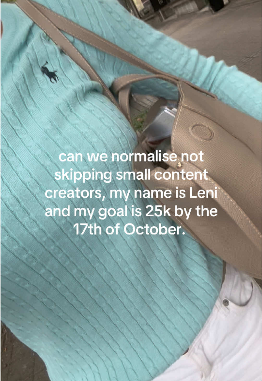 @𝐋𝐞𝐧𝐢 🫐🪽🍸